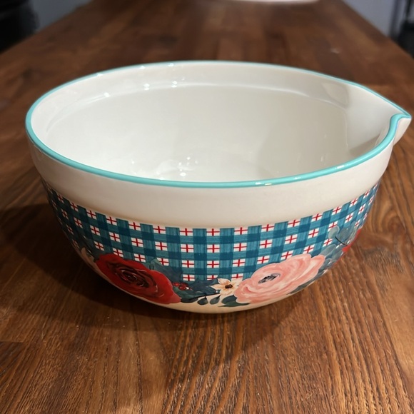 Pioneer woman mixing bowl - Picture 3 of 8